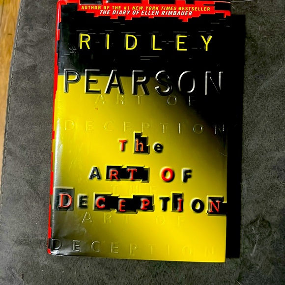 The Art of Deception, a book by Ridley Pearson - Good Used Condition - Picture 1 of 4